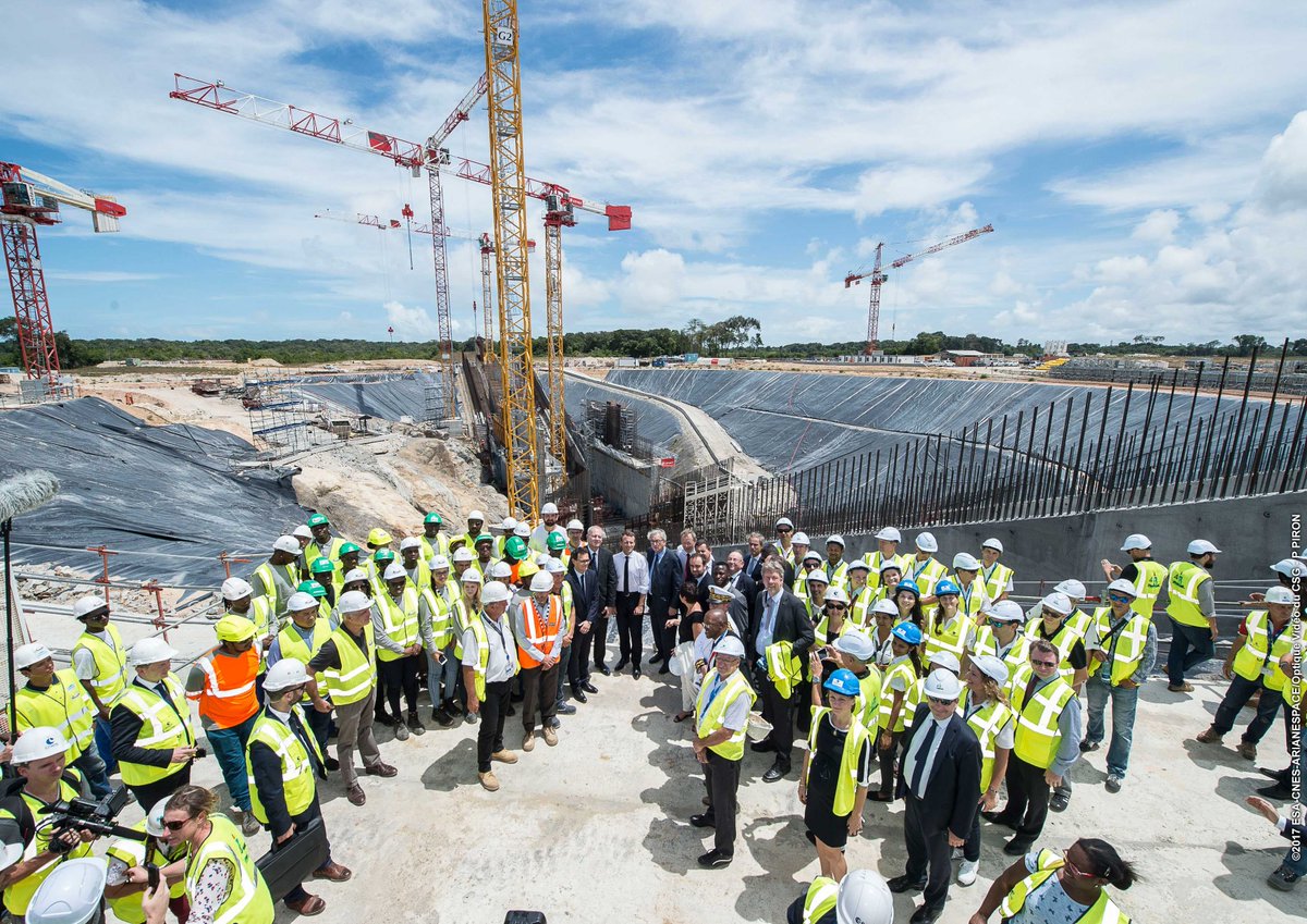 #OTD 27 October 2017, #ESA Director General @janwoerner, French President @EmmanuelMacron & @EU_Commission President @JunckerEU visited Europe's Spaceport in Kourou, French Guiana, with @JY_LeGall of @CNES @ESA_STS @Arianespace @arianespaceceo @ArianeGroup esa.int/ESA_Multimedia…