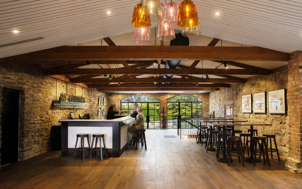 Henschke – Australian Winemaking At Its Best thewinejunkies.com/2019/10/25/hen…