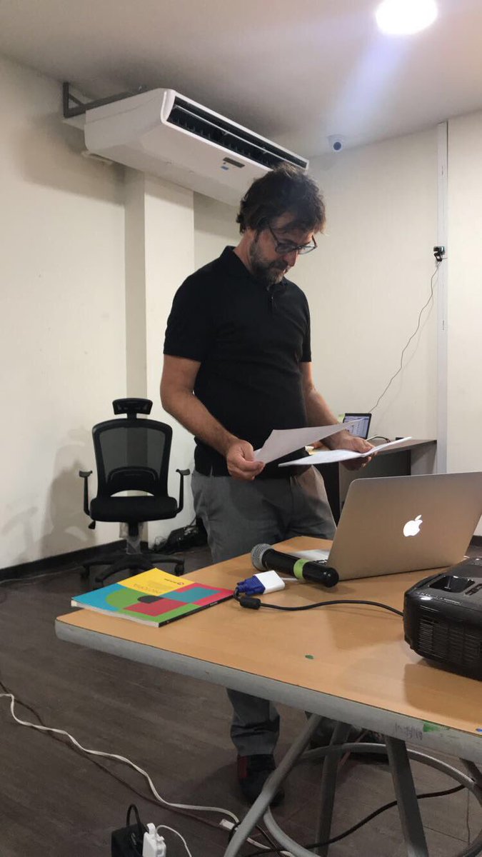 maaron12's tweet photo. Escuchando a @Hugo_pardo  hablar sobre oportunidades de rediseño en los espacios de aprendizaje @UniLaGuajira @MaestriaPTic https://t.co/sysp3XF08m