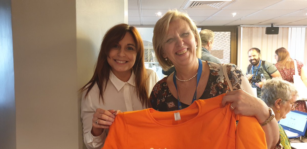 MaGiBattaglia's tweet photo. #eTwconf19 I realizza a dream. Thanks @Na_carrera you have ben the Fairy of this dream. https://t.co/ISjPQtuy92
