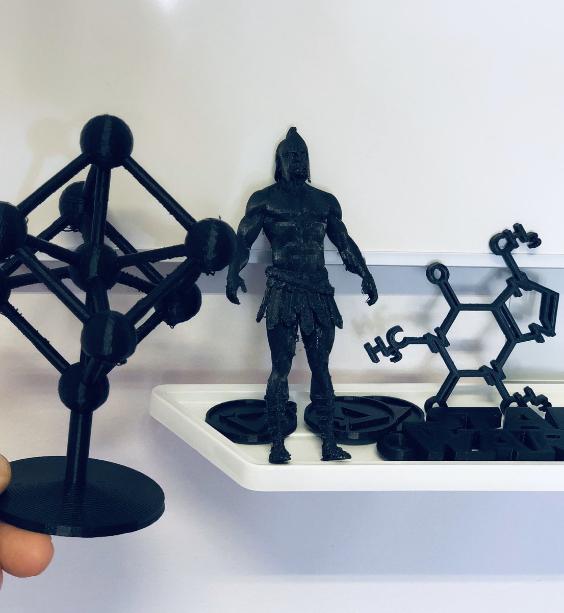 ttindbertrix's tweet photo. Quand les #6TT font une démo de leur imprimante #3D #3Dprinting https://t.co/bxJSIkvwe0