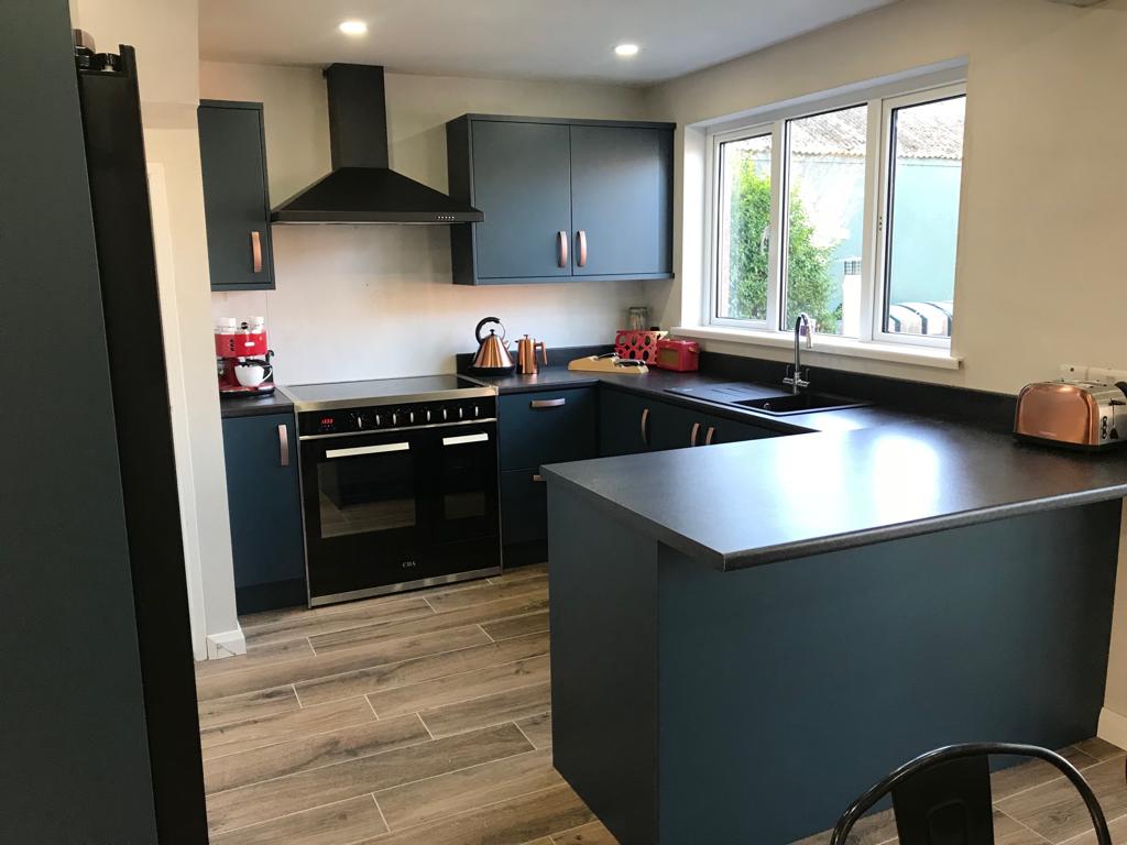 nileadingedge's tweet photo. We specialise in designing kitchens and take great pride in our work. The Leading Edge team can make your kitchen dream a reality. Get in touch. #nibusiness #belfastcity #lovebelfast #eastbelfast #southbelfast #kitchendecor #kitchendesign #kitchendetails #kitchenremode https://t.co/qhPViw7Eqs