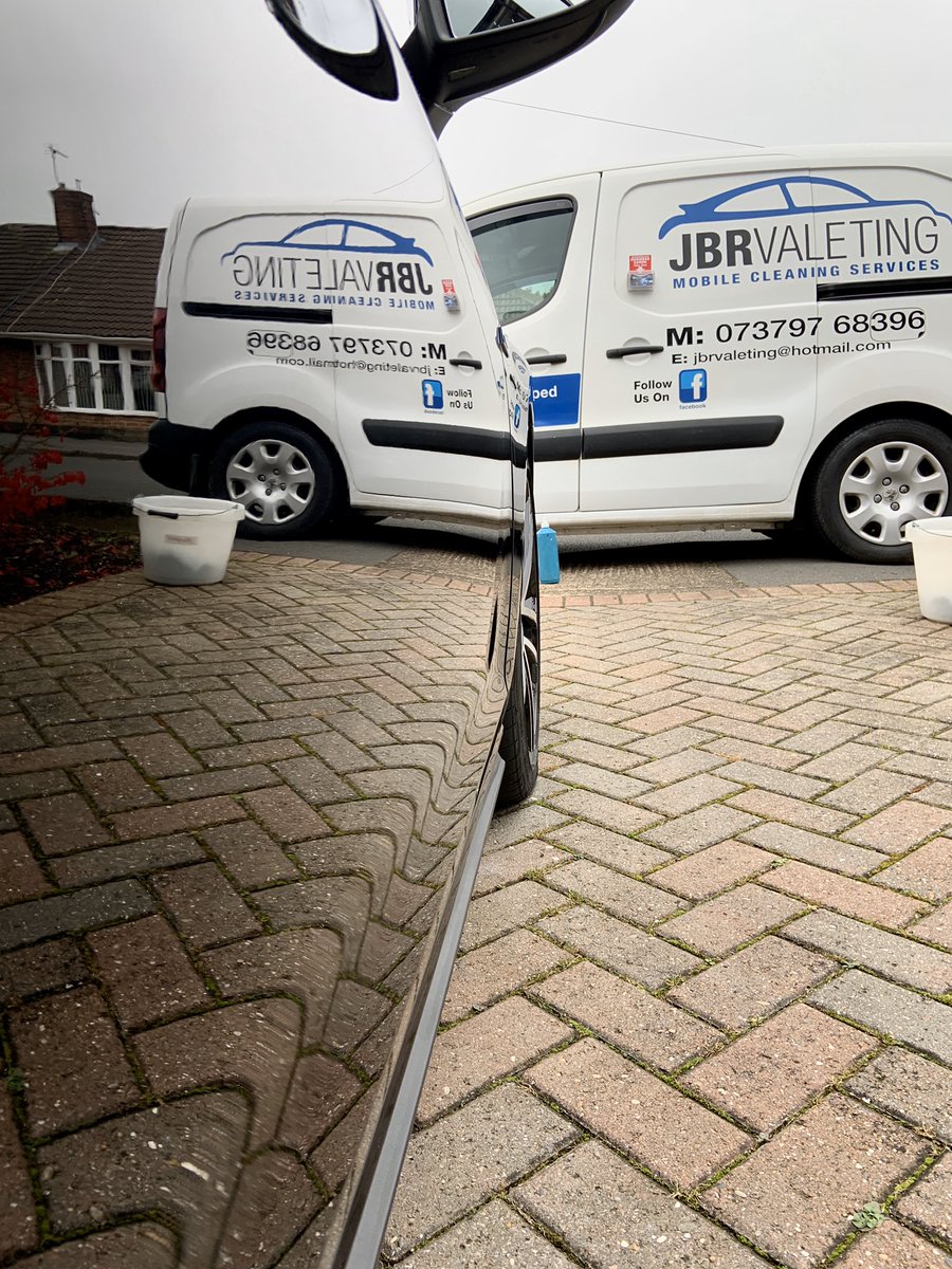 JbrValeting's tweet photo. Multi stage paint correction on this Golf GTD today #durham #paintcorrection #northeastuk #VWGolf #machinepolish https://t.co/usRGnxaCBW