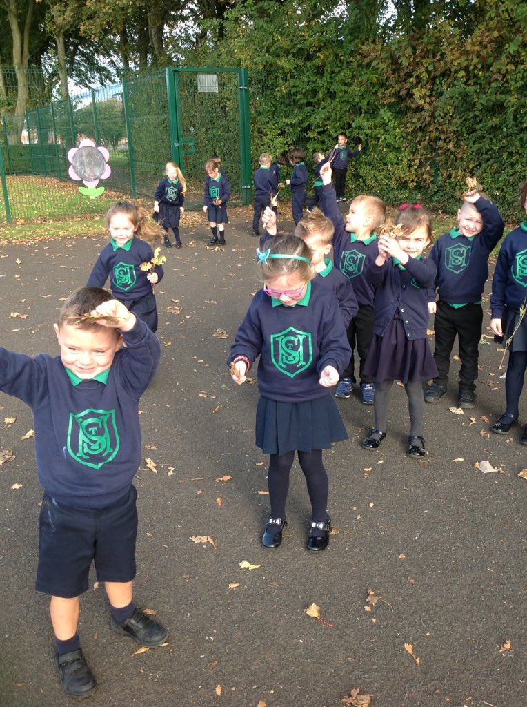 StMalsColeraine's tweet photo. We had great fun taking our learning outside! We had to find 4 of the same item in different sizes. #outdoorlearning #outdoorclassroom #naturallearning #keeplearningreal #ecoschools https://t.co/XEBLiEGKOI