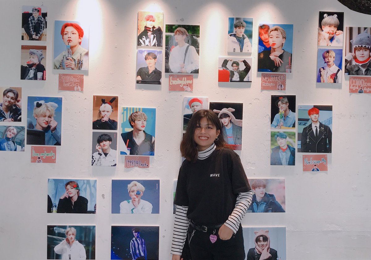 44onenine's tweet photo. met alot of cheerful people today 💗 , i could say that i’ll “treasure” this “precious (overture)” day forever. “thank u” to all my “친구” that made this day remarkable. sorry bye im gonna go now i “promise” JAGEJSJSKS #FORATEEZ_UTOPIACAFE https://t.co/6IXeKJJbkT