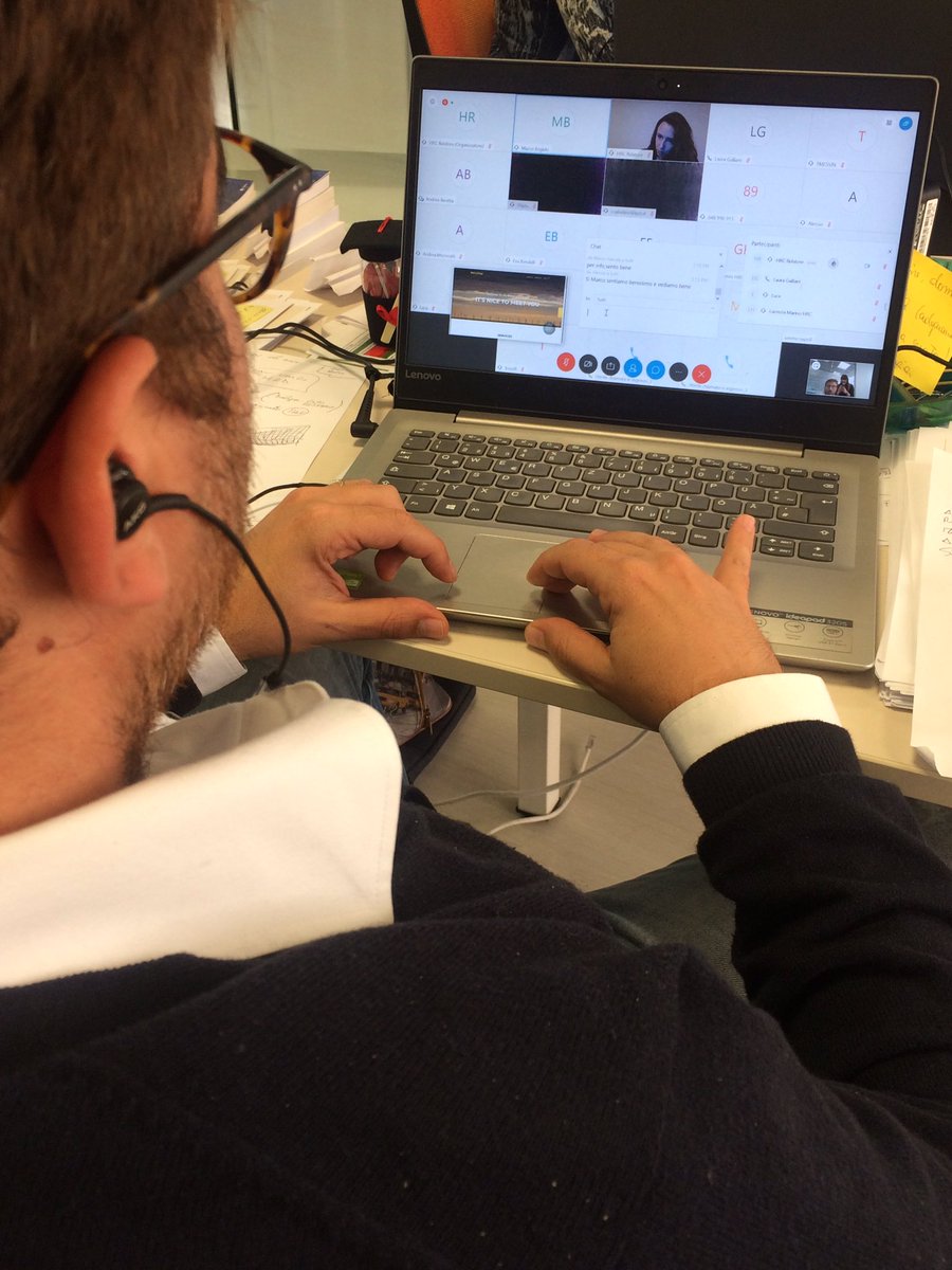 HRC_Community's tweet image. L&apos;#engagement e la soddisfazione del dipendente può migliorare grazie all&apos;introduzione dei #chatbot e degli #AssistentiVirtuali 👉🏻 Le sue richieste avranno una risposta 24/7❗️HR del futuro: il collega digitale 🤖
#HRCexpertip in collaborazione con @IBMItalia 
#Community
#MyHRGoal