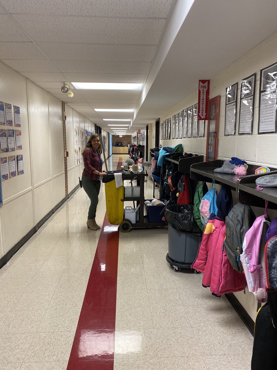 Caught in the act - Our phenomenal principal TRULY does it all!! <a href="/D45Schafer/">Schafer School</a> <a href="/D45Schools/">School District 45</a> #teamworkmakesthedreamwork #schafersharks