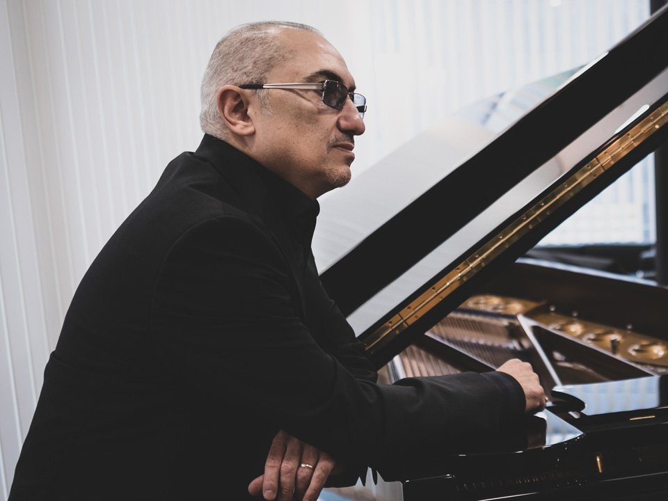 BechsteinFFM's tweet photo. David Margaryan | Eine Jazzreise der Rhytmen - https://t.co/ZUK2IIFiaE
Das C. BECHSTEIN Centrum Frankfurt lädt zu einem chilligen Abend
Sa. 2. Nov. 2019 | 19 Uhr #konzerte #jazz #bechstein #frankfurt #events #samstagabend #chillen https://t.co/L1a2sHBJSg