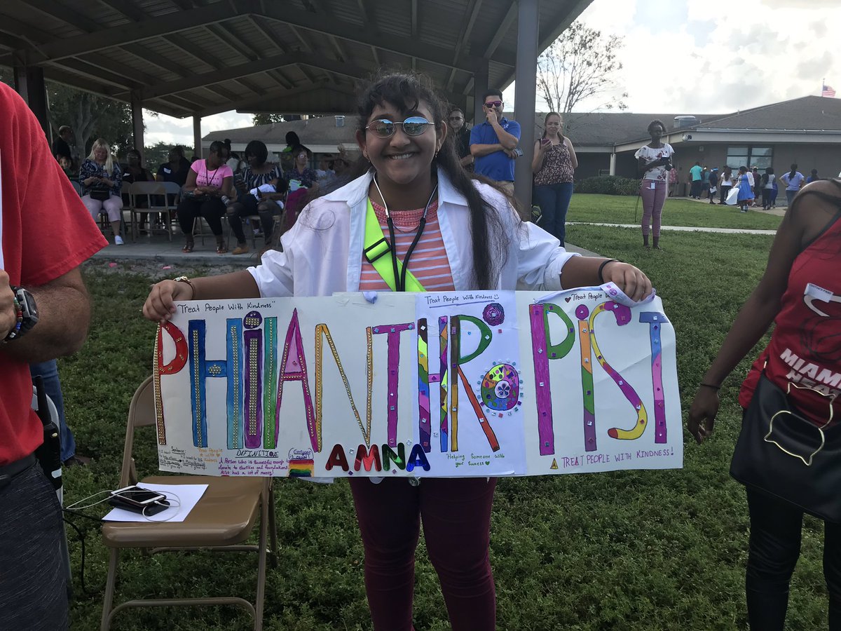 ChristyAliaga's tweet photo. Seminole Trails vocab parade was phenomenal! Well done students staff and parents! #frayermodels #celebratelanguage @SeminoleTrails https://t.co/rR6bxsckRl