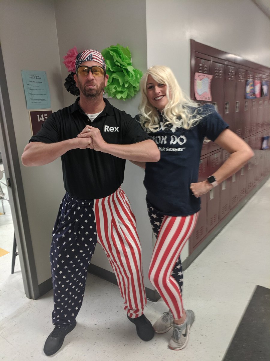 jlmack12's tweet photo. Fright day 2019 Napoleon Dynamite! https://t.co/ss4NRUrHvm