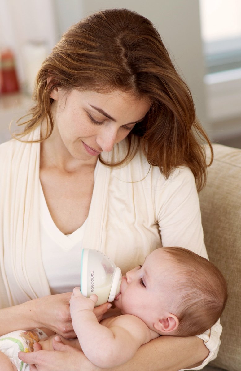 You’ve never seen a #babybottle like this before. 🍼❤️
The #nanobébé feeding bottle features an innovative breast-like design that allows it to warm 2x as fast as standard bottles &amp; the hollow back means it heats evenly - saving nutrients from being destroyed by overheating!