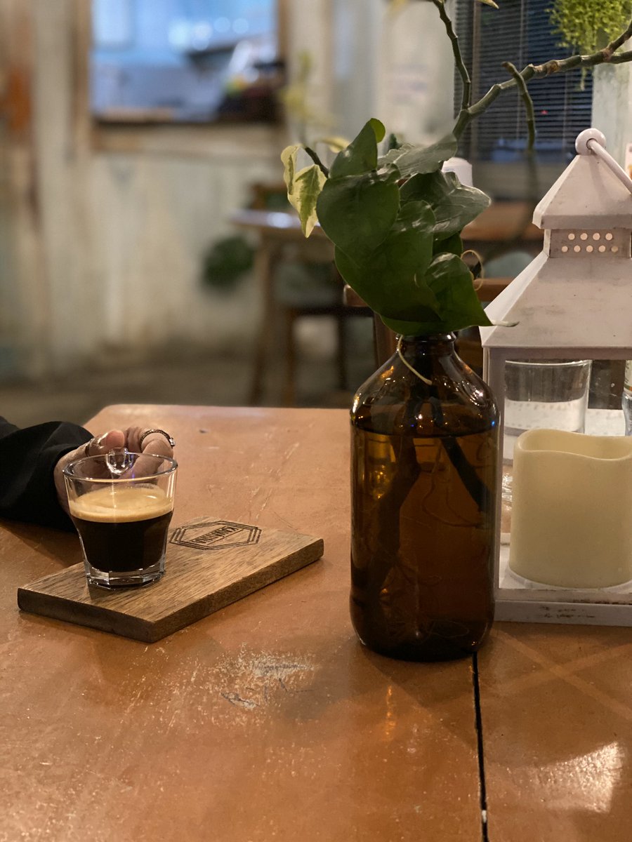 a_beaks's tweet photo. #FridayFeeling ☕️ @kavarnamv https://t.co/NWqAWbHfIi