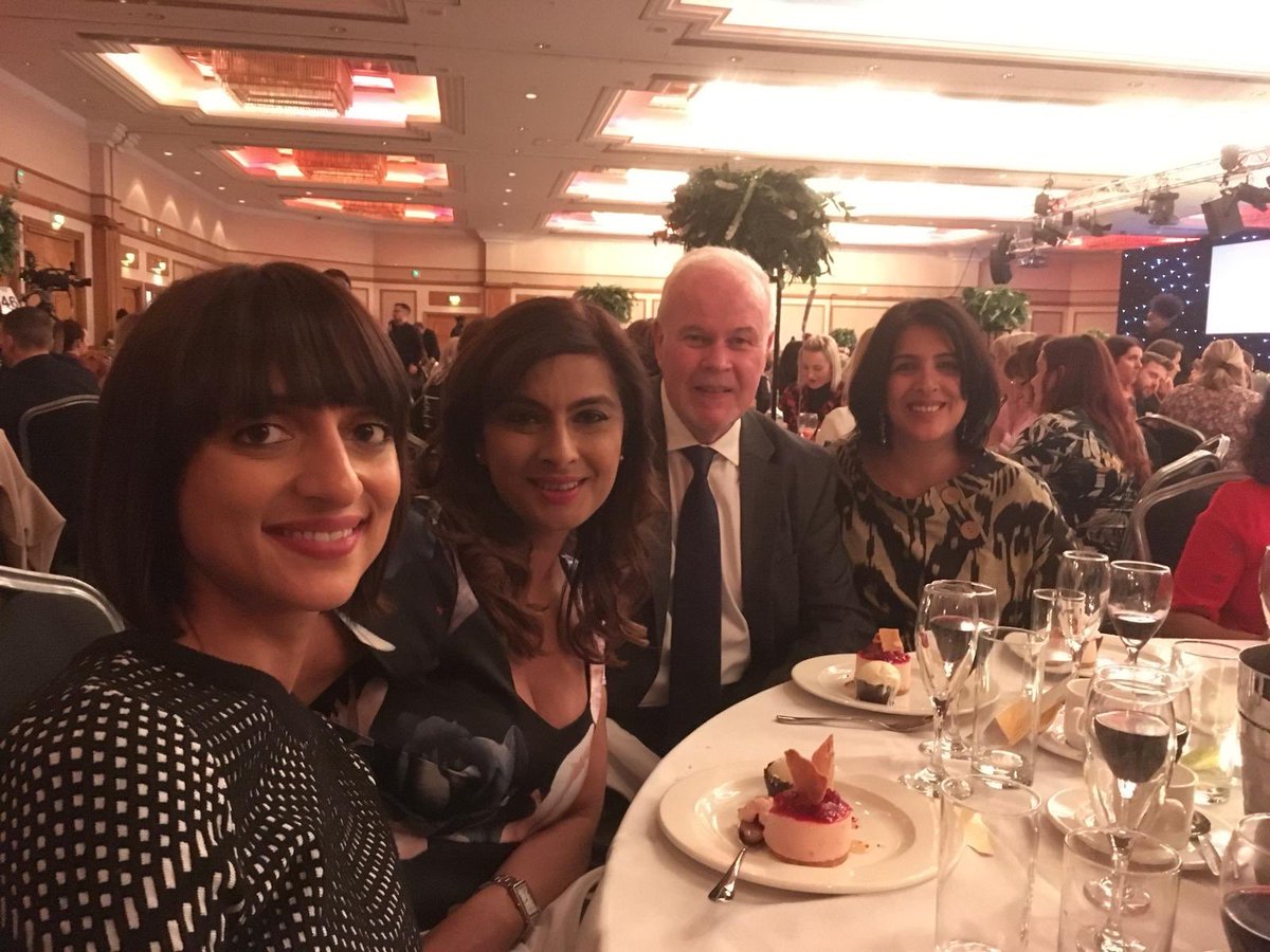 iammissmacaroon's tweet photo. I had an amazing time at the @women_oftheyear luncheon today! It was great to be able to support so many outstanding women and lovely to meet so many people! #womanoftheyear #WOTYawards #ThisIsMe https://t.co/a8oZ2c3hqK