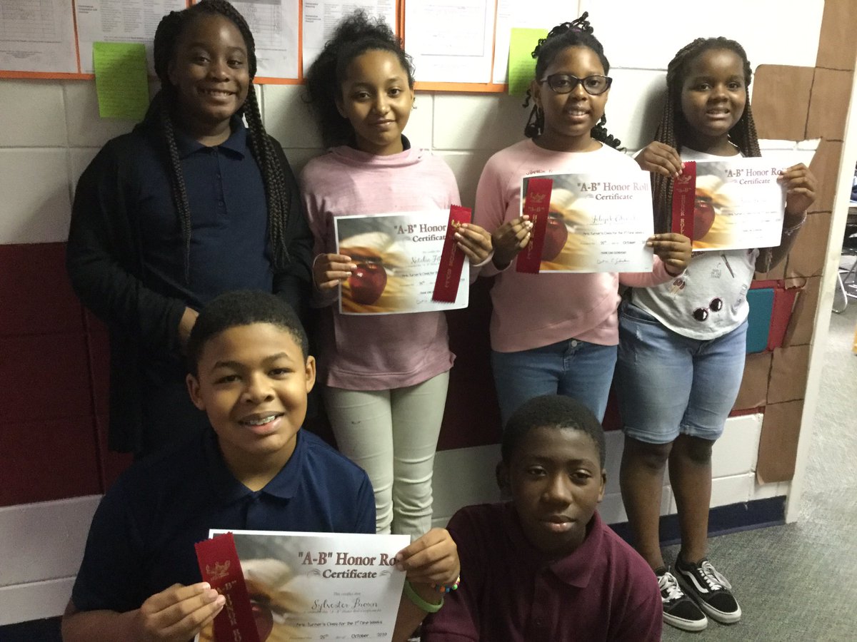 RTurnerFLE's tweet photo. A and A/B Honor Roll.  So very proud of these hard working, diligent young men and ladies. https://t.co/qFYiwq8eYB