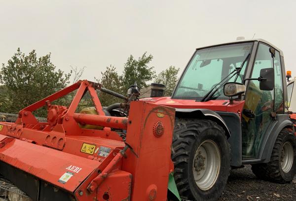 AEBI Terratrac TT240 bit.ly/2BKvNOR Compact &amp; lightweight AEBI Terratrac TT240 c/w flail