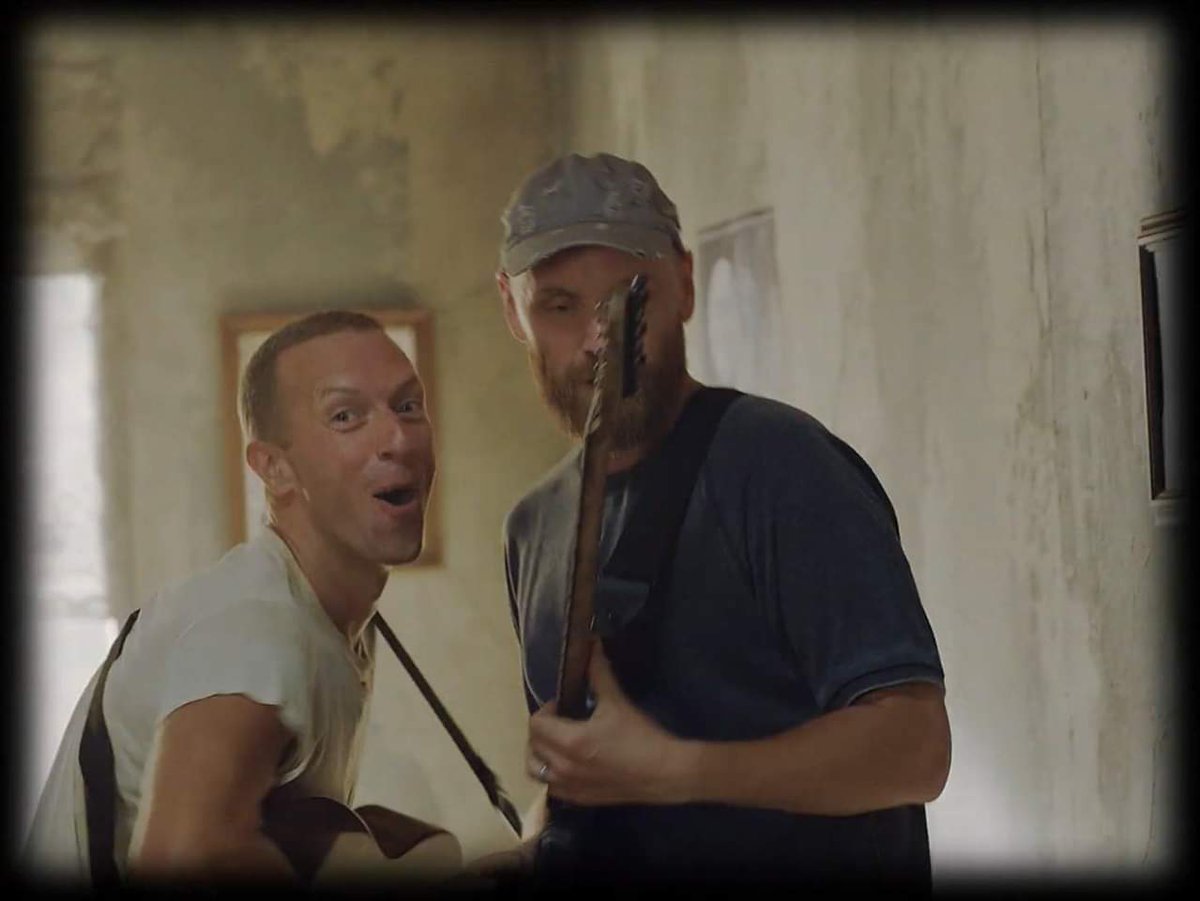 OsamaColdplay's tweet photo. ❤❤❤❤
#Coldplay #Coldplay1919 #coldplayisback #Orphans #OrphansVideo https://t.co/SXorQe5iRG