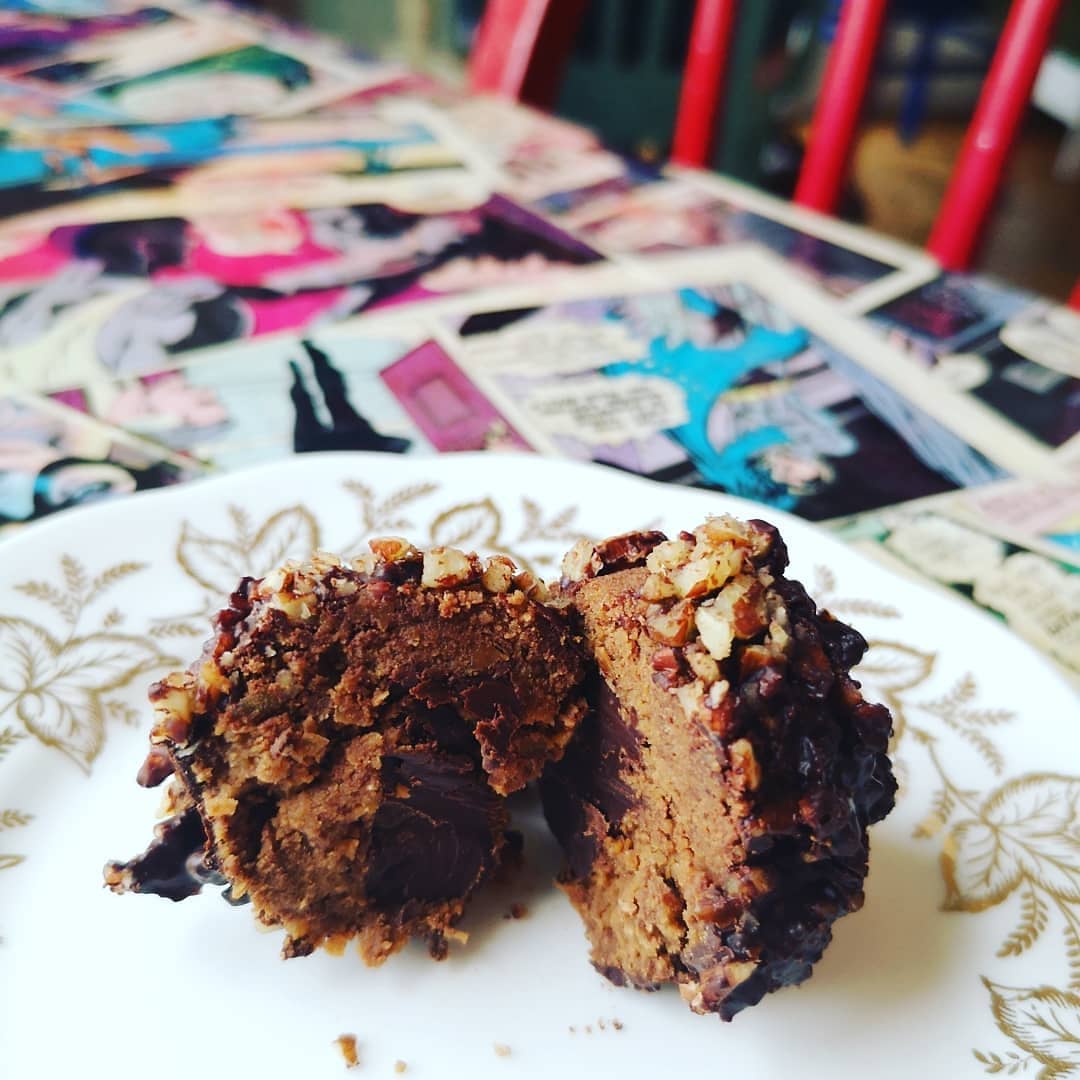 Do I really have to sell these? Can I not eat them all instead? Espresso Ferrero #vegan #ferrerorochet