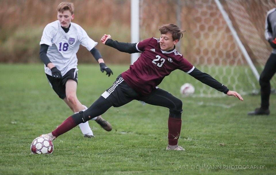 Art037's tweet photo. Omro BEATS Kiel 2-1 to advance! #omropride #omroboyssoccer soccer @futureomro #omrohighschool @FansFoxes https://t.co/da2BSDl4CL