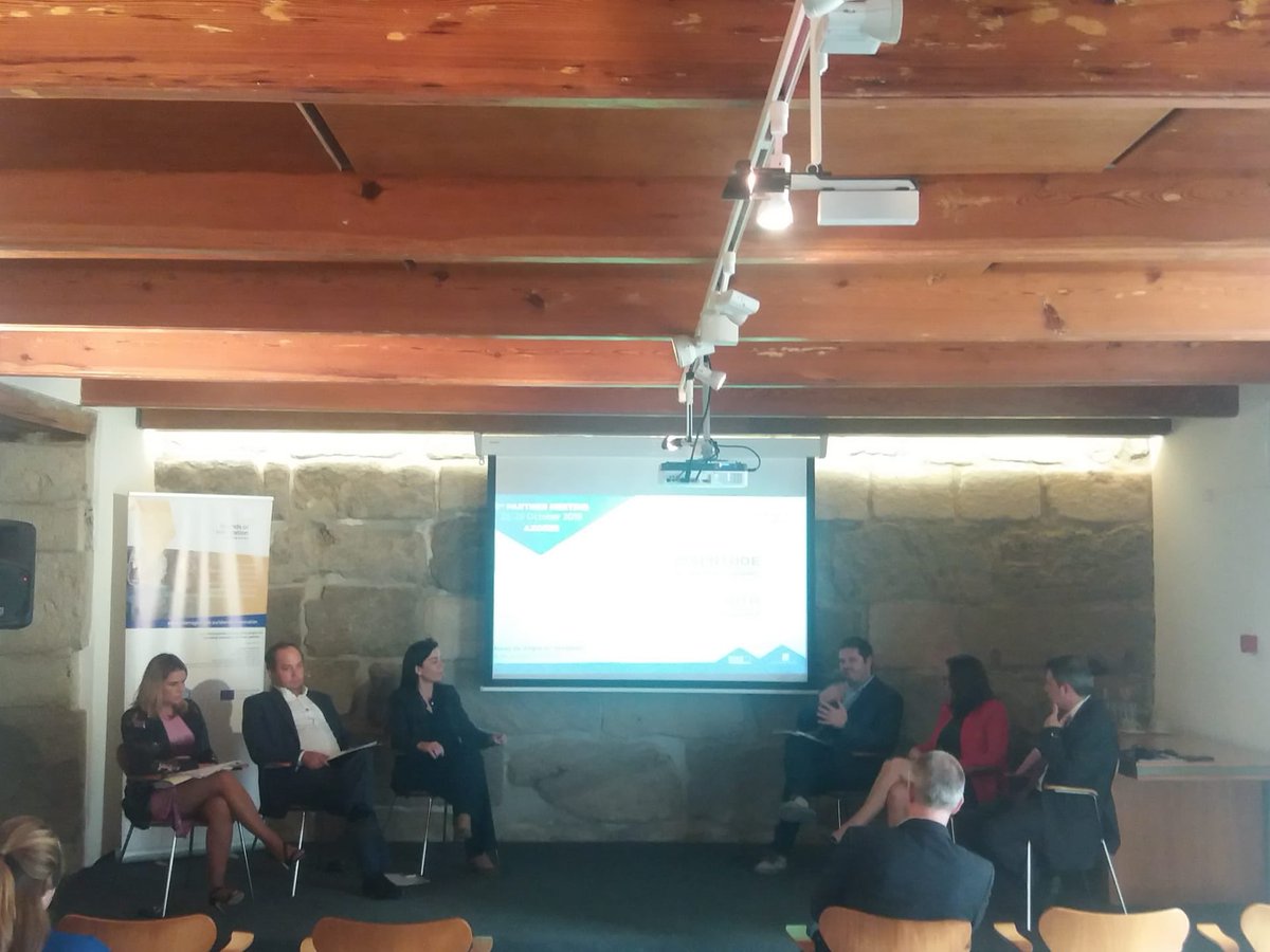 After Francisco Silva, Professor of the <a href="/uacores/">UniversidadeAçores</a>, presented the results of the #Youth #Survey some representatives of key areas of the Government of the #Azores discussed the results 
<a href="/Islandsofinnov7/">Islandsofinnovation</a> <a href="/INTERREGTweets/">Interreg Tweets</a> #interreg #InterregEurope