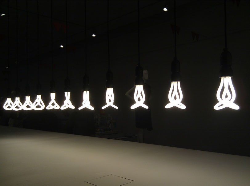 electralighting's tweet image. #fridayfun The energy contained from a single lightning strike can power a 100 watt light bulb for 90 days #Thor #GodofThunder #Marvel #Edison #LightingLives #TheFutureIsBright #FridayThoughts #FridayFeeling 🤣🤣💡💡⛈️⛈️⚡️⚡️