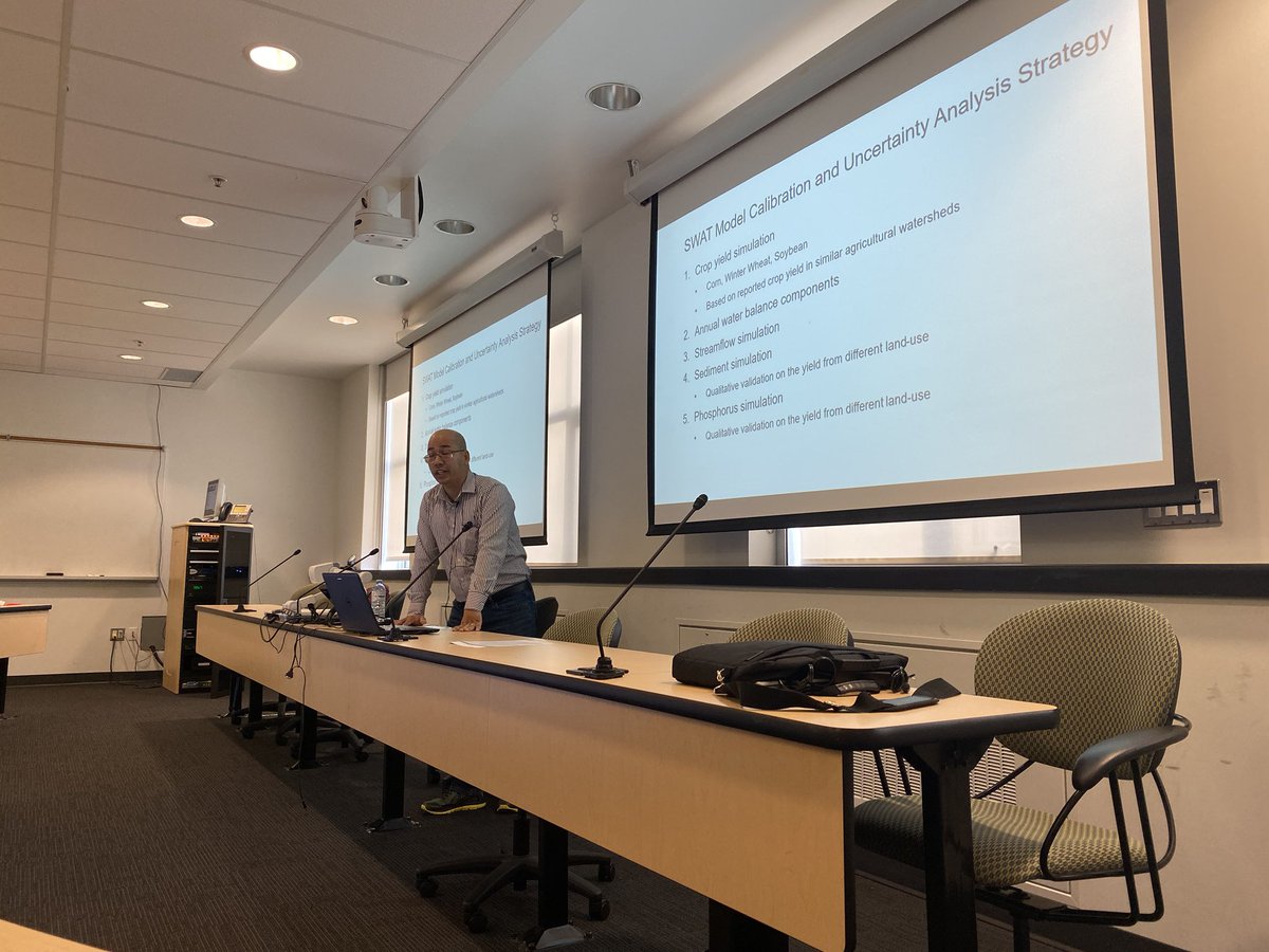 UOG_Watershed's tweet photo. Narayan presenting approaches to identify crticical source areas in agricultural watersheds #csaworkshopGUELPH @UOG_Watershed https://t.co/AtBQXUYwFs