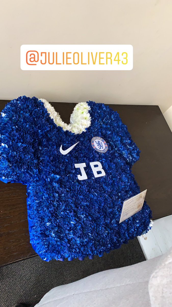 FennellMarcus's tweet photo. Sending off a good friend 43 to young lost but not forgotten massive #chelsaefan @RichHavards https://t.co/4hSe0hNKsy