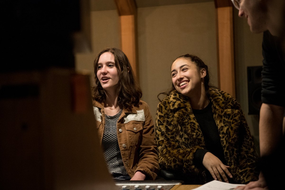 TheWing's tweet image. Can’t wait to share the final songs with you! #TakeUsBack #IWriteMusicals @neaarts @disneybroadway @SamuelFrenchNYC

See more pics: bit.ly/2NbeKL7