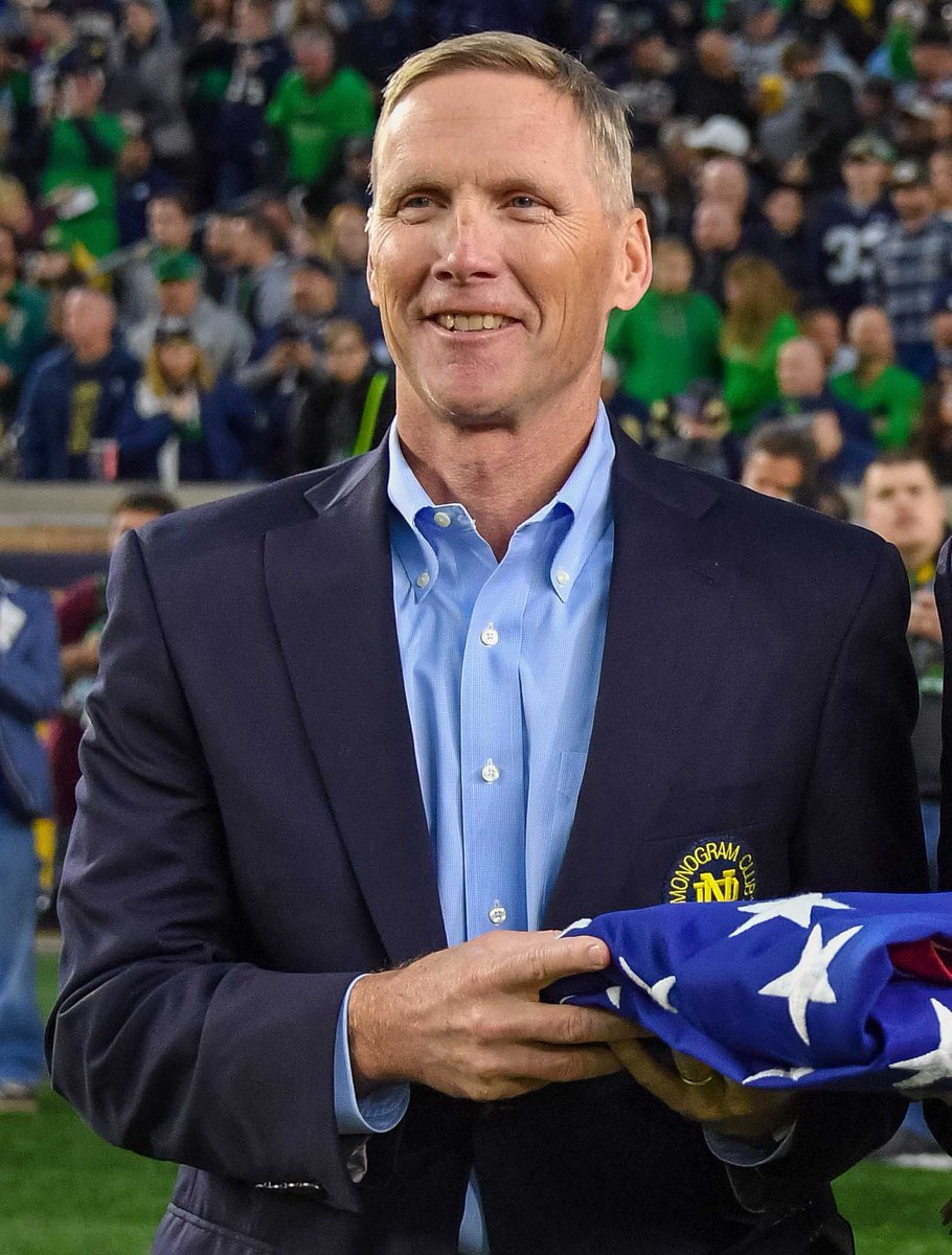 NDMonogram's tweet photo. 🎃 October edition of #InsideIrish☘️ is here! 🎃
🏊♂️ Don Casey begins presidency
👏 Tim Welsh receives Jesse Harper Award
☘️ Annual Reception recap
🏐 Monogram Minute w/ Angie Akers
📰 Reunions, member news & much more!
🔗https://t.co/GfOrvwcsPV https://t.co/j8FgHERiZJ
