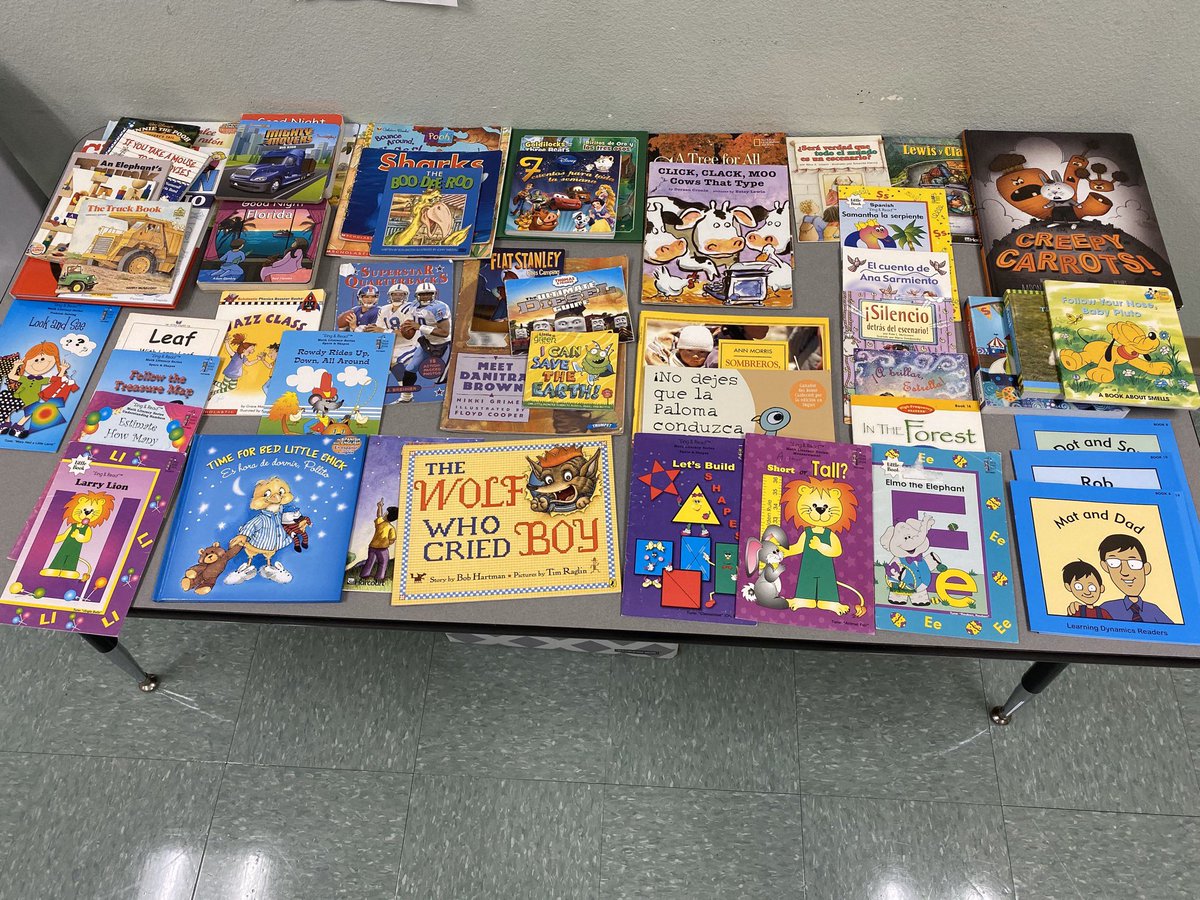 PioneerCrossin1's tweet photo. Celebrating Literacy @PCE #welovetolearn #welovetoread #committedtoEVERYstudent https://t.co/jCPjIHWa6v