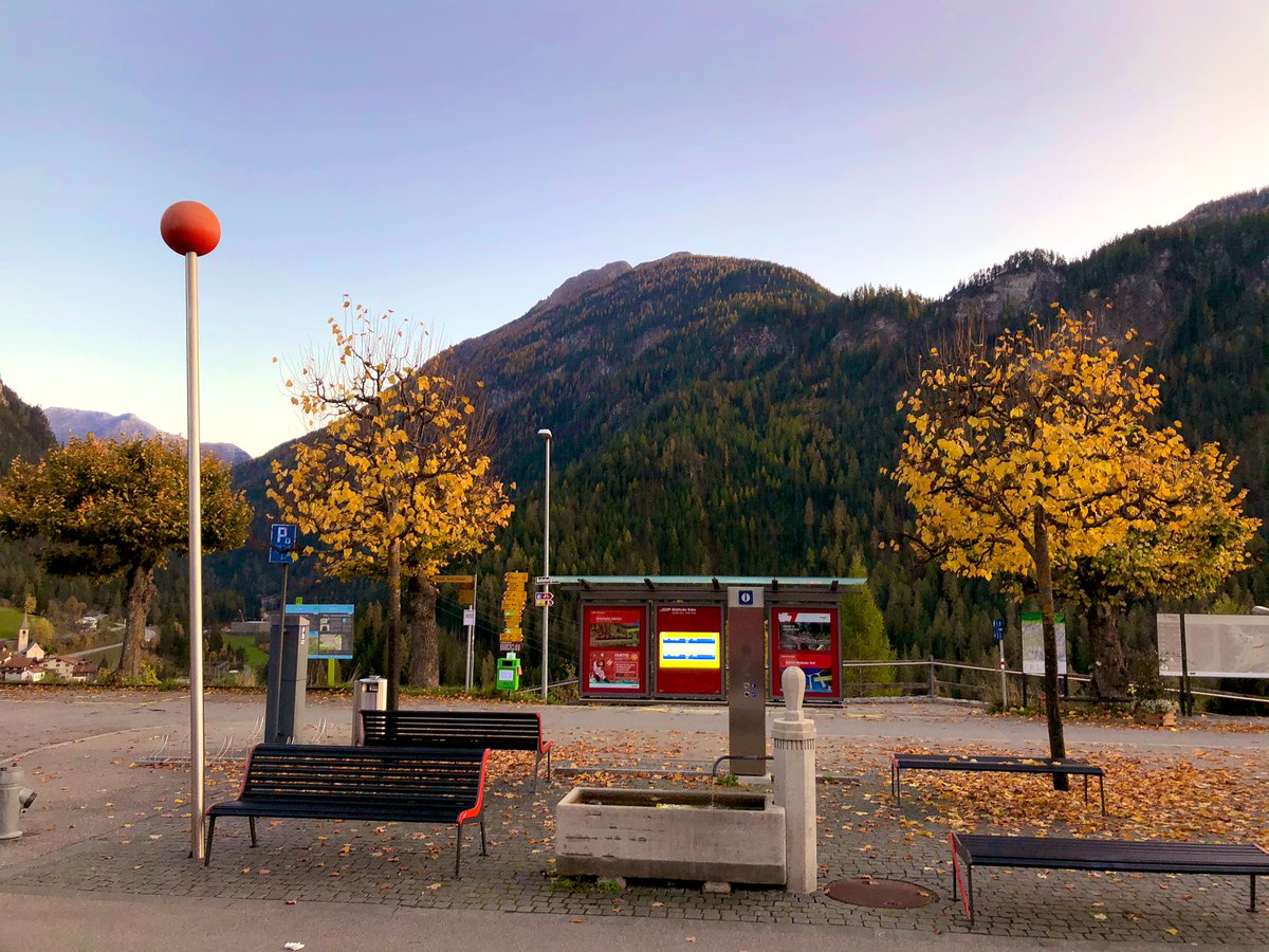 The 📍pin reminds me of “Gefunden auf <a href="/localch/">localch</a>” billboards 12 yrs ago :)