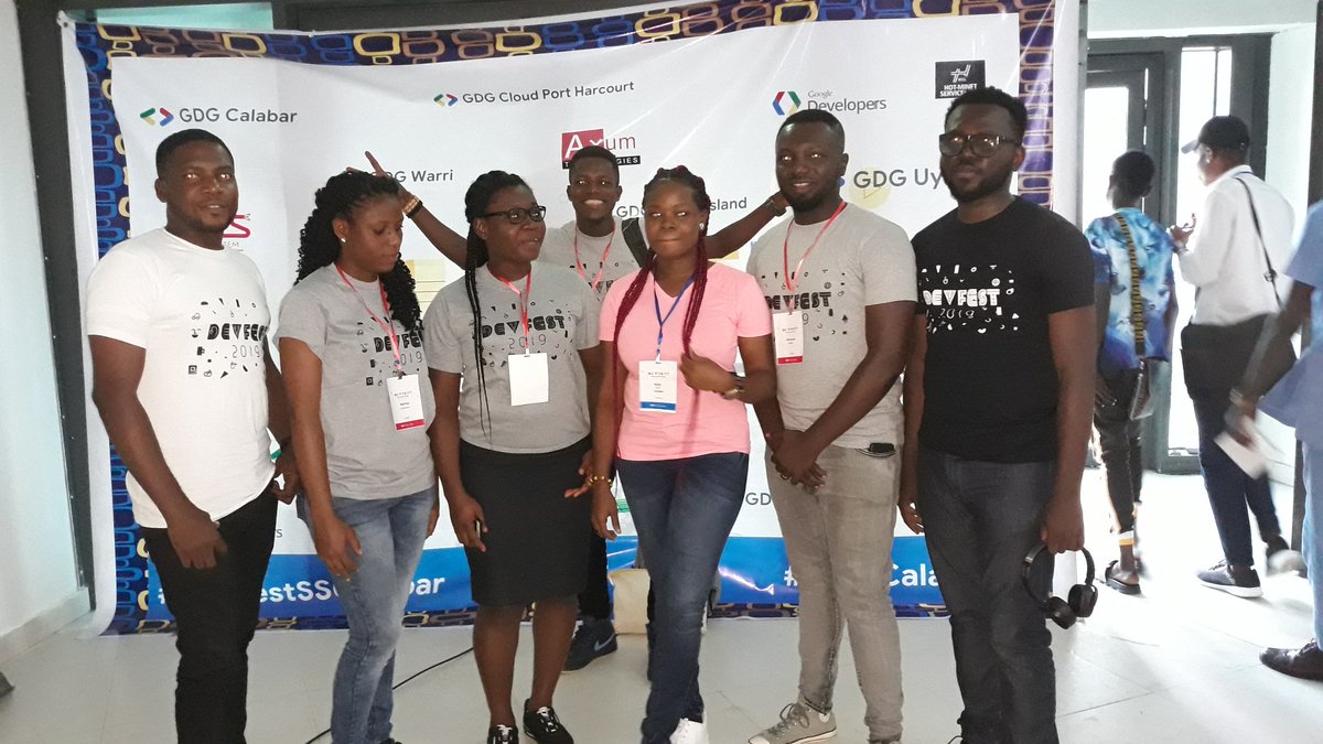 charliecodes's tweet photo. For the love of community
#DevFest #DevFestSS #DevFestSSCalabar #DevFestStories https://t.co/HhGStXuCeR
