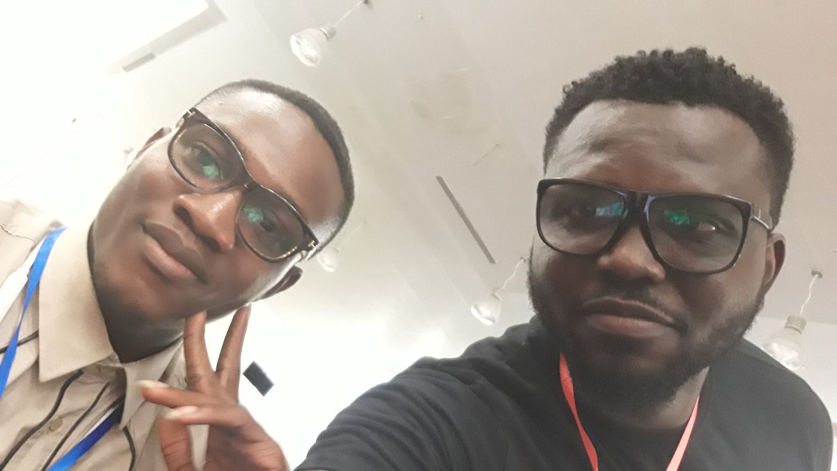 charliecodes's tweet photo. And I met a @iambolajiayo look alike at #DevFestSS #DevFestSSCalabar #DevFest https://t.co/jd1BqtcHil