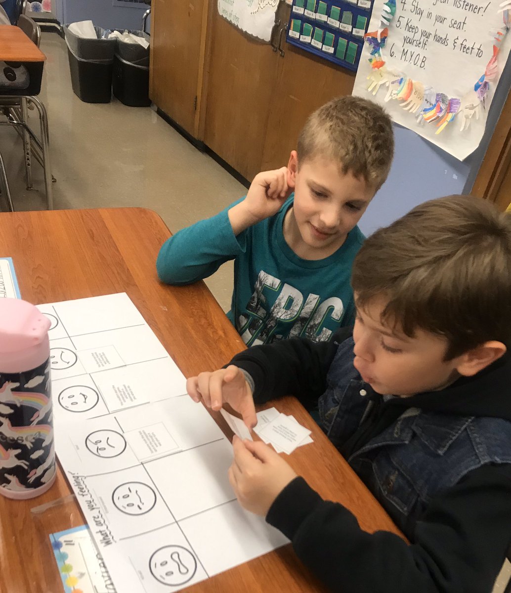 LeeT1975's tweet photo. 2nd graders @ps50si sorting through their feelings about different situations during our @SanfordHarmony lesson. #sanfordharmony #ps50si #secondgraderocks #SocialEmotionalLearning https://t.co/G6eQnXbFHx