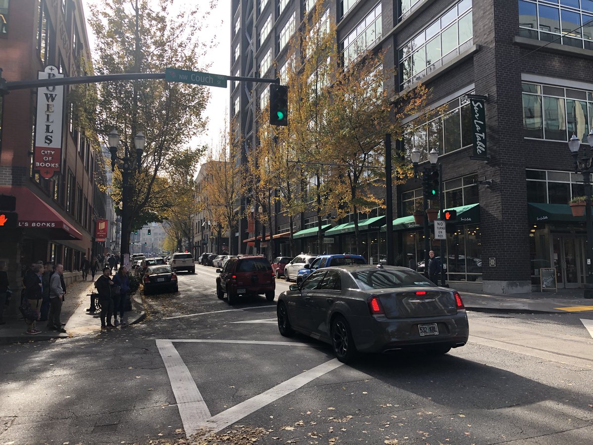 acwio's tweet image. Roaming about Portlanfd in earlier preparation for #HCOMP2019. Excited to see some of my favorite AI+HCI folks soon!