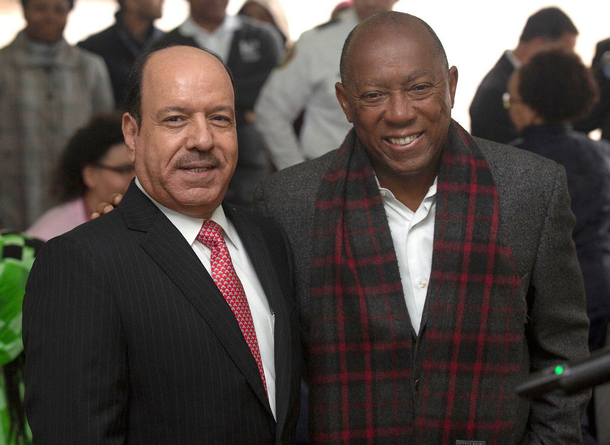 Aramco_Americas's tweet image. We are partnering with @houstonlibrary to break ground on the new Dixon Houston Public Library, scheduled to open Summer 2020. The library features #TECHLink, a state-of the-art concept to create music, art, &amp;amp; more. Thanks Trinity Gardens for welcoming us to the neighborhood.