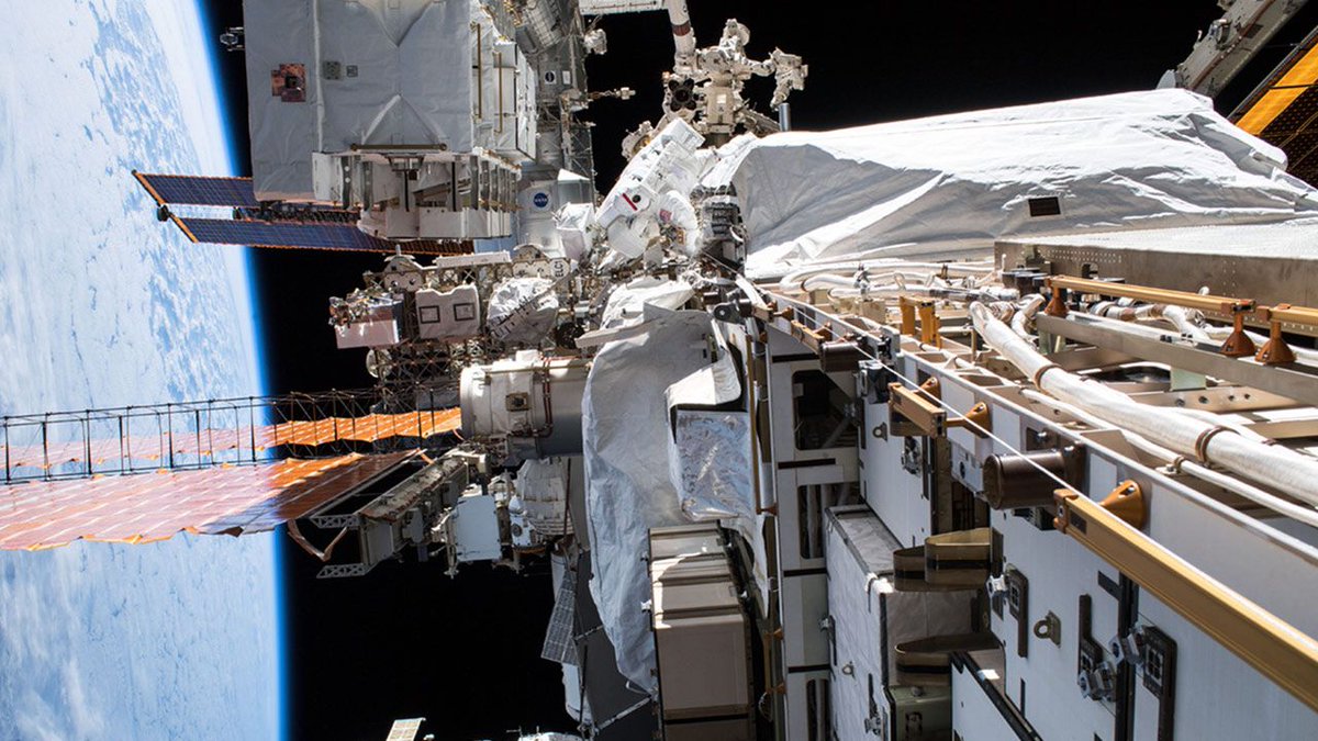 ISS_CASIS's tweet photo. Last night, the ISS National Lab and Boeing announced the 2019 awardees of the  “Technology in Space Prize” competition. Congrats to the awardees, and all of the participants, and thank Boeing and MassChallenge for the continued successful partnership!  https://t.co/3DRwIRtQSJ https://t.co/oKEVZOZYe1