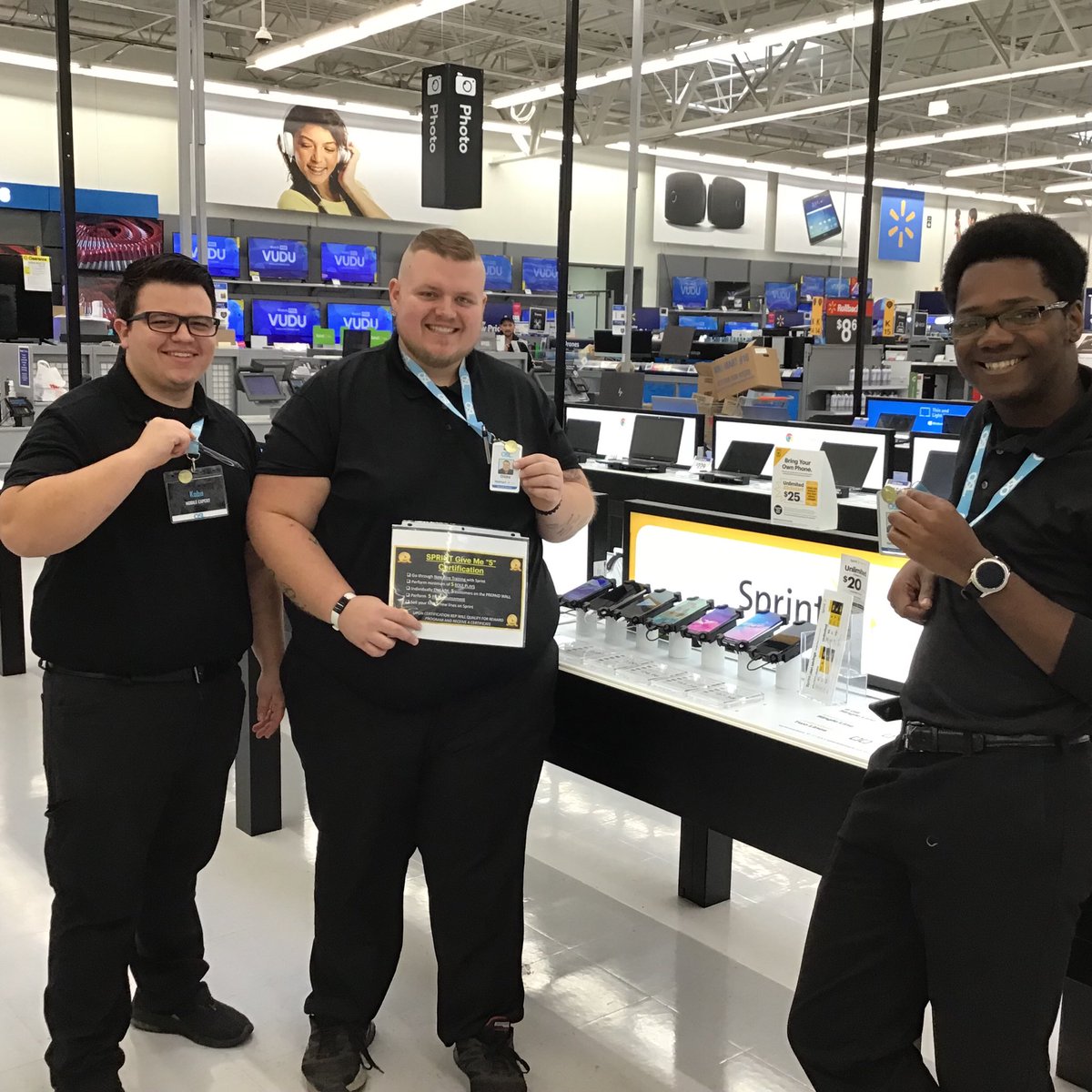 Russell Badamo tweet media