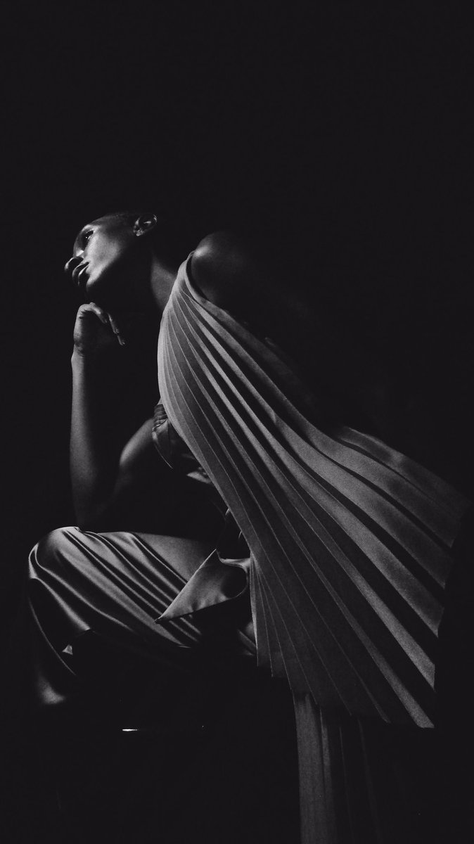 blvckcreed_'s tweet photo. Day 2 lagos fashion week @LFW_NG  backstage 

Shot by me https://t.co/RMU3Rvqr5S