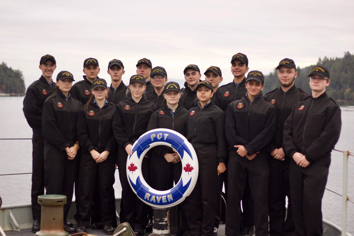Check out CPO2 Snow out on his Seamanship Deployment (ORCA)! We hope you're having a great time! 🇨🇦