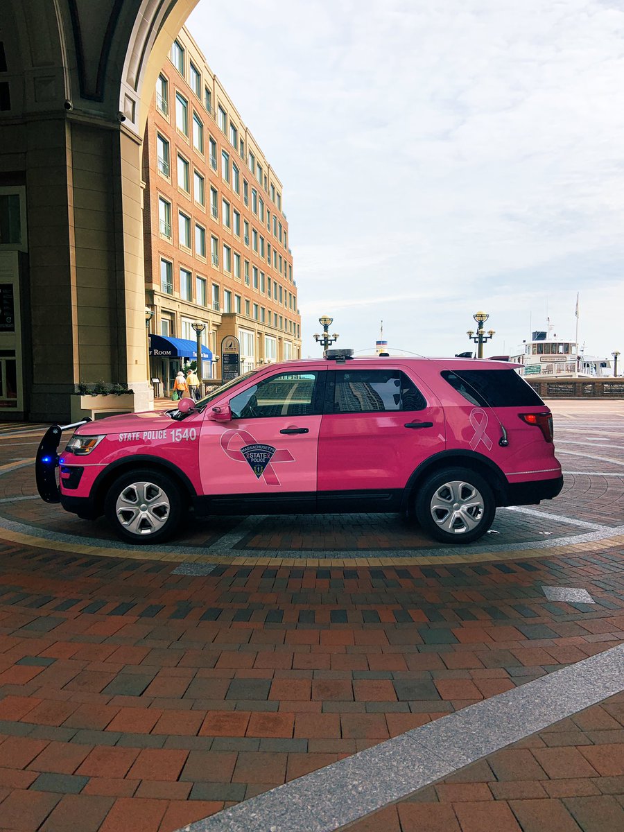 AdriennePenta's tweet photo. #pinkpatchproject is hot pink and amazing! @MassStatePolice #MSPpinkpatch https://t.co/uv3LhW9E5g