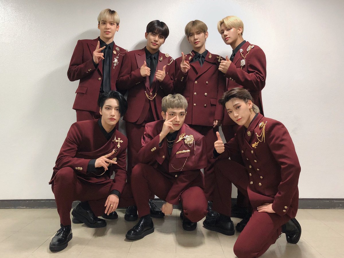 ATEEZofficial's tweet photo. [📷] TODAY ATEEZ
　
버건디 제복 원더랜드와 1주년 기념 해적왕 댄스까지☠️
금요일도 에이티즈 덕분에 즐거우셨길 바라요❤️
　
#TODAY_ATEEZ #ATEEZ #에이티즈 https://t.co/K3qtNxjJM3