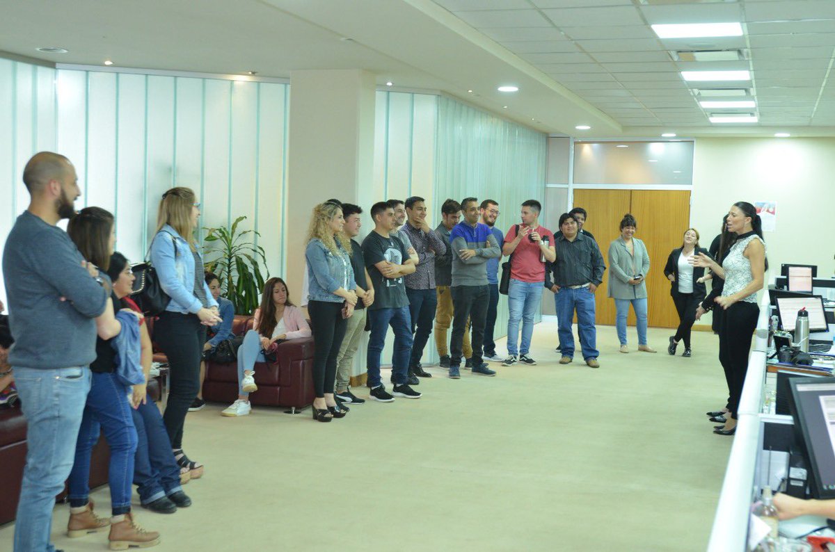 Siempre es un placer con recibir con <a href="/Rolo_Figueroa/">Rolo Figueroa</a> a nuestros #JóvenesLíderes en la #LaCasaDeTodos 
Entusiasmo, alegría y compromiso son las características que los describen.