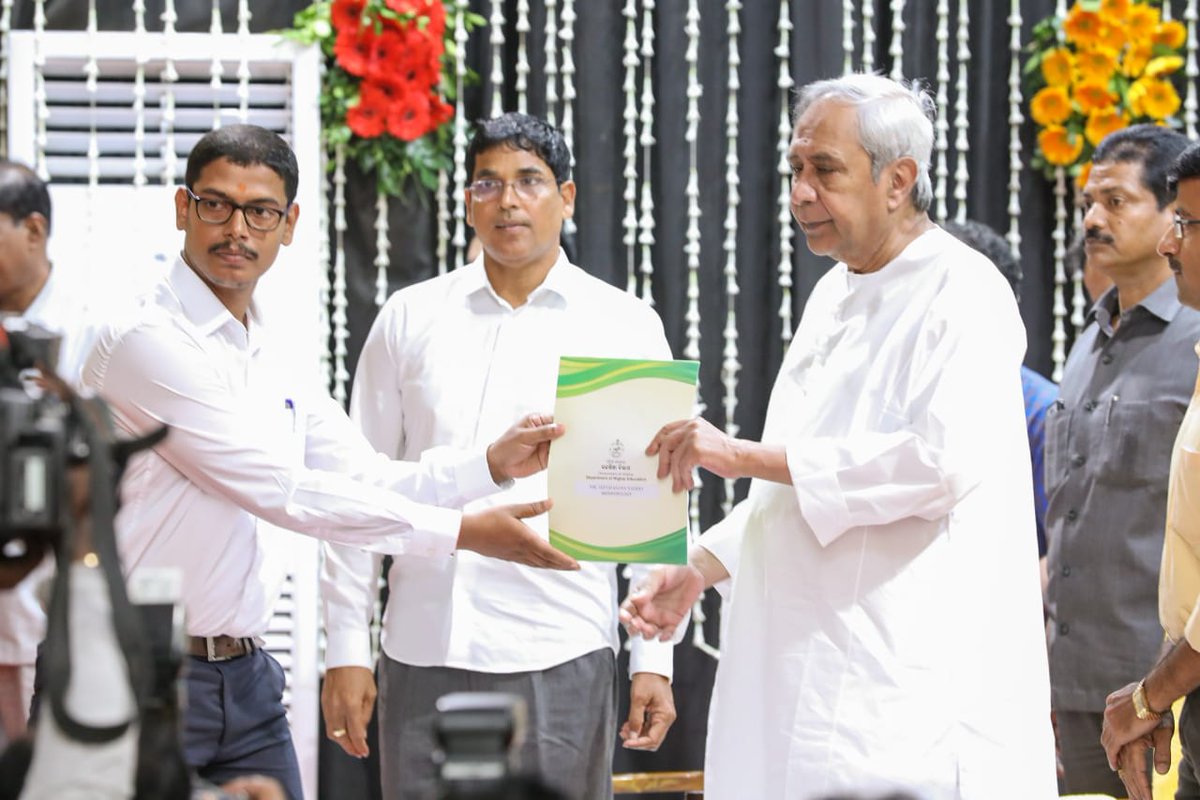 Cmo Odisha A Twitter Cm Naveen Odisha Welcomed 299 Of The 3 Selected Lecturers Of Higher Education Department Who Will Be Appointed In Aided Colleges Across Odisha By November To Further Strengthen Higher