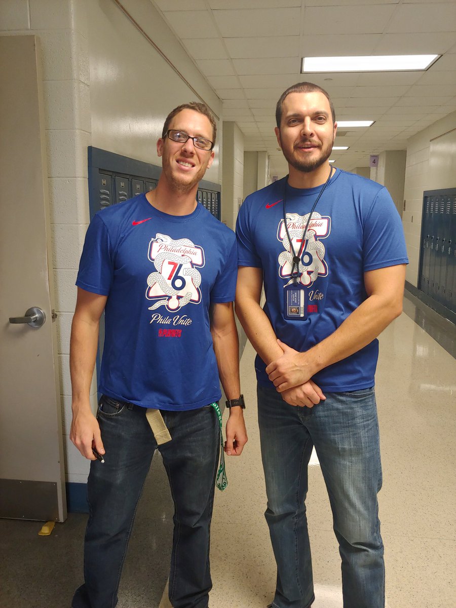 As part of our Red Ribbon Week celebration to "Send A Message Stay Drug Free" today PMS students &amp; staff went "Twinning" because without drugs you are "winning!" #RedRibbonWeek2019
<a href="/PottstownMS/">Pottstown MS</a>
<a href="/pottstownschool/">Pottstown Schools</a>
<a href="/PSDRODRIGUEZ/">Stephen Rodriguez</a> <a href="/JohnJarmato/">John Armato</a> <a href="/Brian_Hostetler/">Brian Hostetler</a> <a href="/PottstownPE/">Pottstown Health and Physical Education</a> <a href="/Mrs_Petro4/">Mrs_Petro4</a>