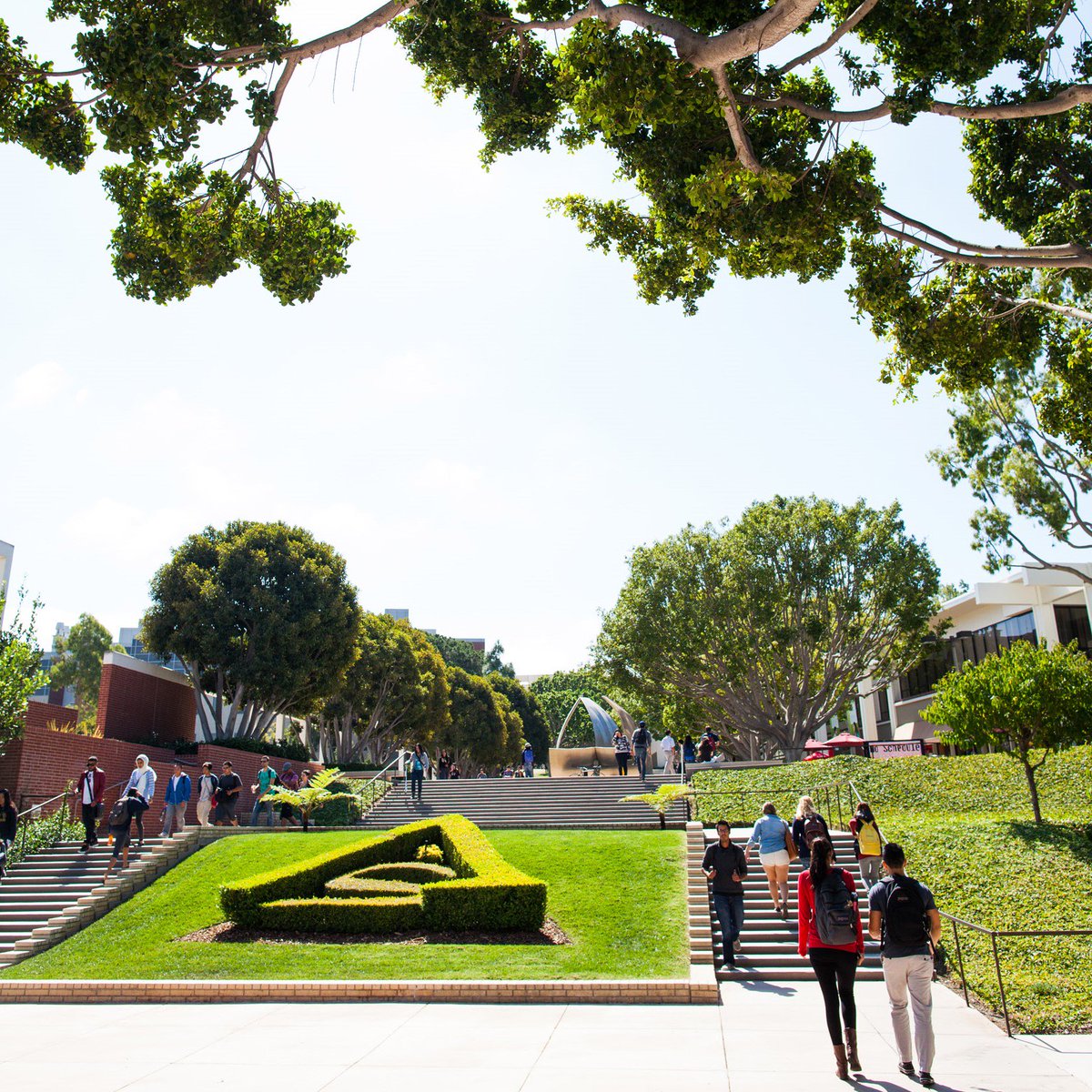 CSULB's tweet image. Cal State Long Beach is one of the most popular universities in the country, according to a new analysis by U.S. News and World Report. Read more about how #CSULB is the top-rated campus in the @calstate system here: bit.ly/CSULB-Applican…