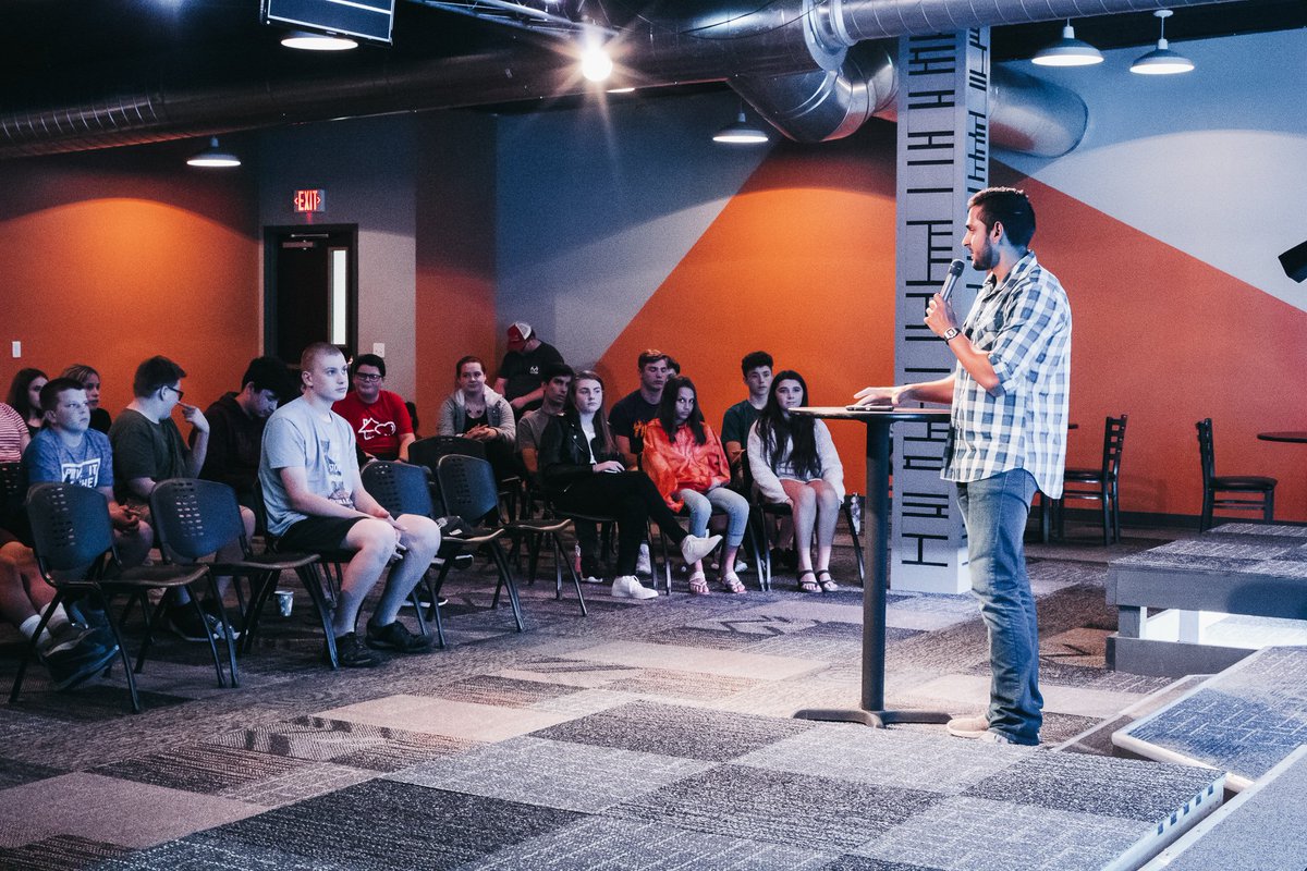 S T U D E N T S   T E A M
The Students Team is a great place to impact this generation. You can volunteer with Jr High, High School, College, Students Worship team, and more. Go to our serve team page at crosspointeada.com to sign up.