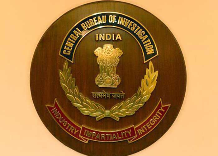 HSBawa_Official's tweet image. Three &apos; #CBI officers&apos; held for #extorting money from woman
owl.li/hdKN30pMnEH