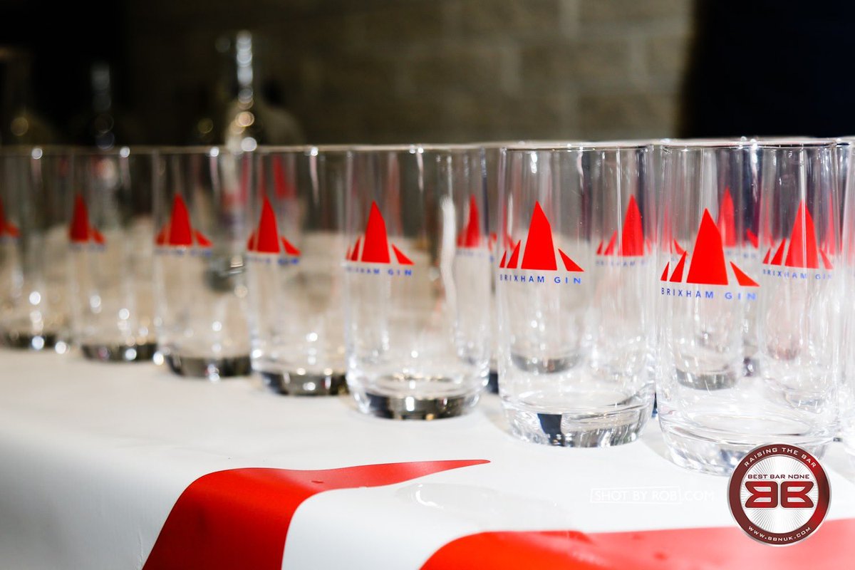 BestBarNoneTQ's tweet image. Thank you @BrixhamCo for supplying our welcome drink and sponsorship at our awards night on Tuesday! 👏