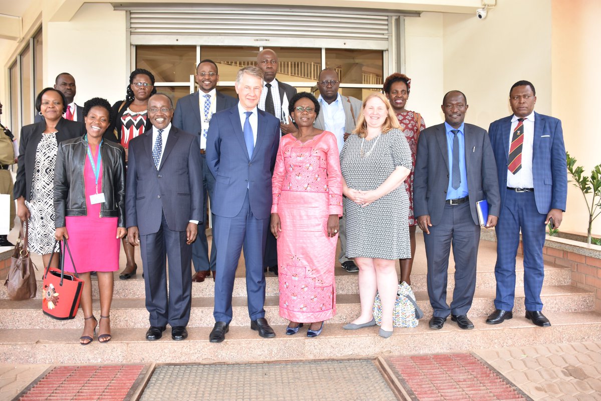 Today, the President and CEO of @PSIimpact, Mr. Karl Hoffman paid me a visit with his wonderful team of @PSIimpact and @paceUganda. 
PSI supports #Uganda in a number of areas notably SRH issues including; Family Planning, Malaria, Adolescent Health, HIV among others.