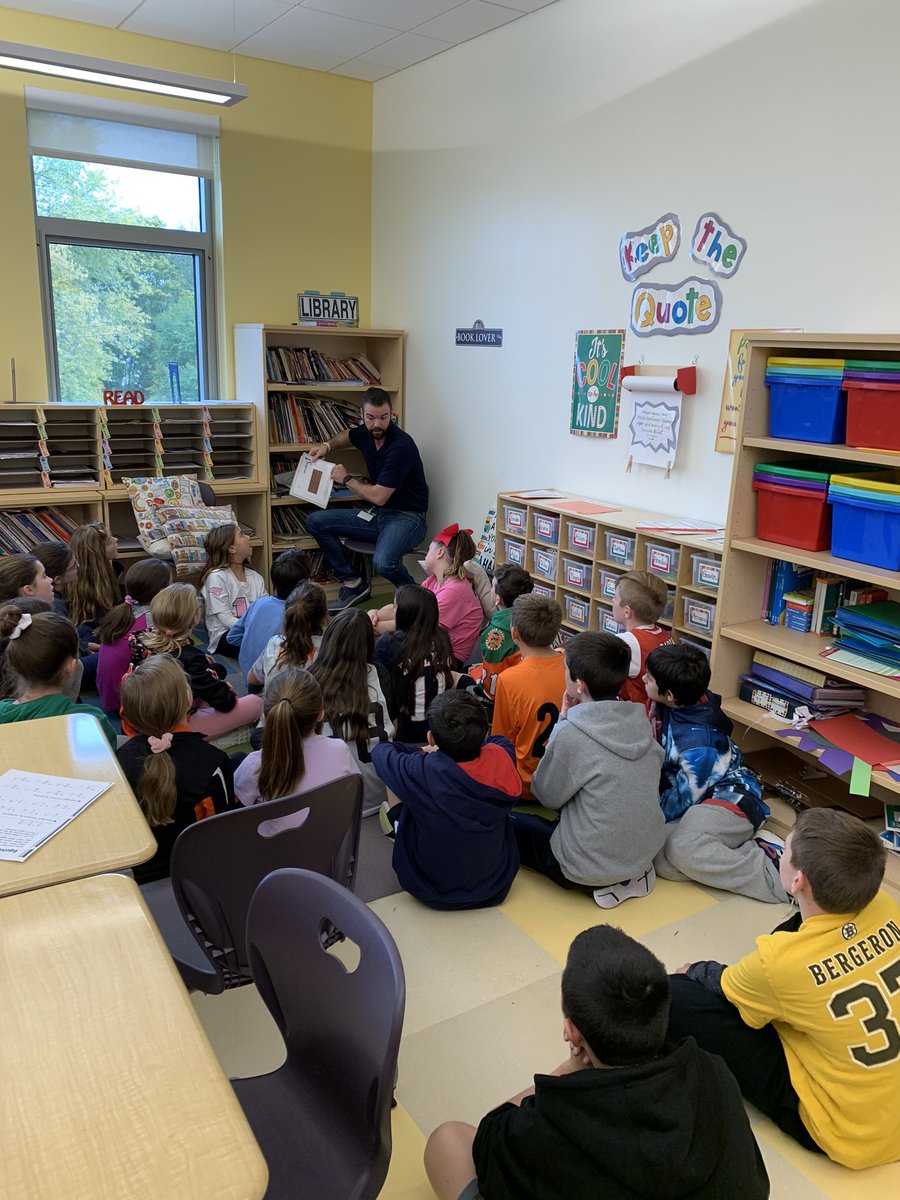 Kiverson7's tweet image. Thank you to our “Mystery Reader” Mr. Skeffington for coming to read to our 5th Graders today! #fractionsarefun @SkeffMath @HurldWymanWu